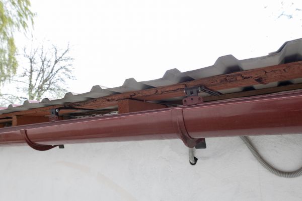 Cost of Round Gutters Installation in Burlington